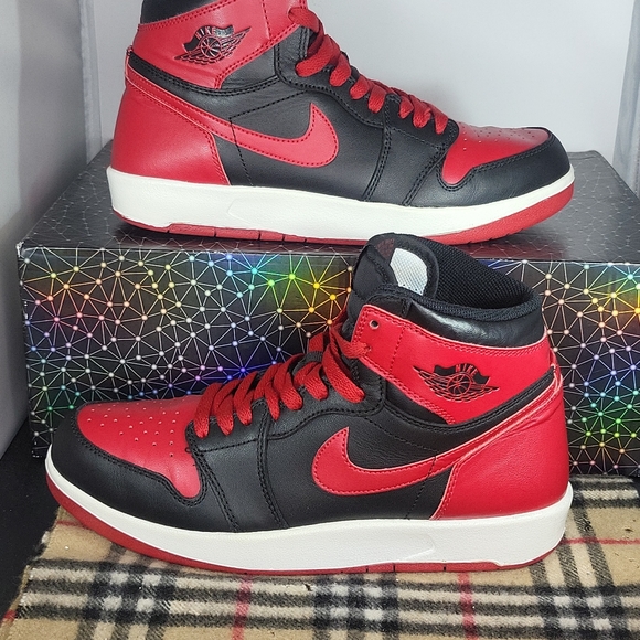 Size 7 - Jordan 1.5 The Return Bred 2015 VNDS CLEAN!!..Fits Men Size 7, Women Si - Picture 8 of 16